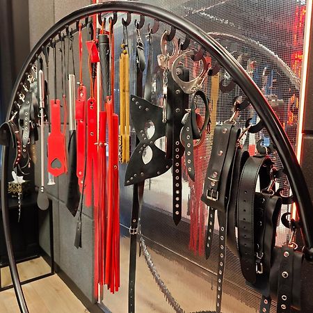 Bdsm Apartament Czestochowa Luxxx - Adults Only - Tylko Dla Doroslych エクステリア 写真