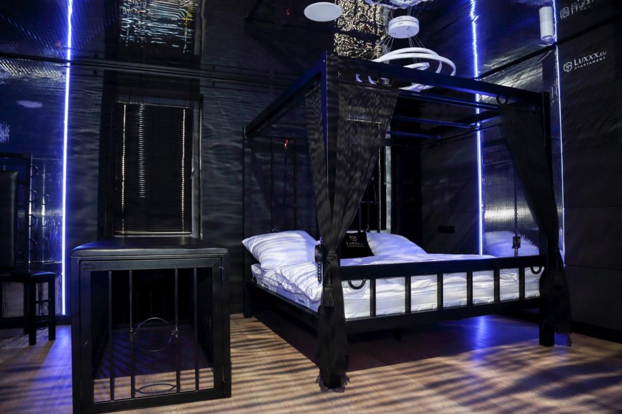 Bdsm Apartament Czestochowa Luxxx - Adults Only - Tylko Dla Doroslych エクステリア 写真
